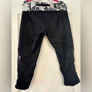 Lululemon Run For‎ Your Life Cropped